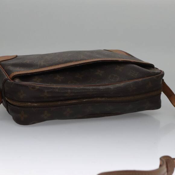 LOUIS VUITTON Monogram Trocadero 30 Shoulder Bag M51272 - Picture 6 of 12